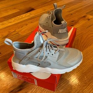 Nike Huarache Run Ultra